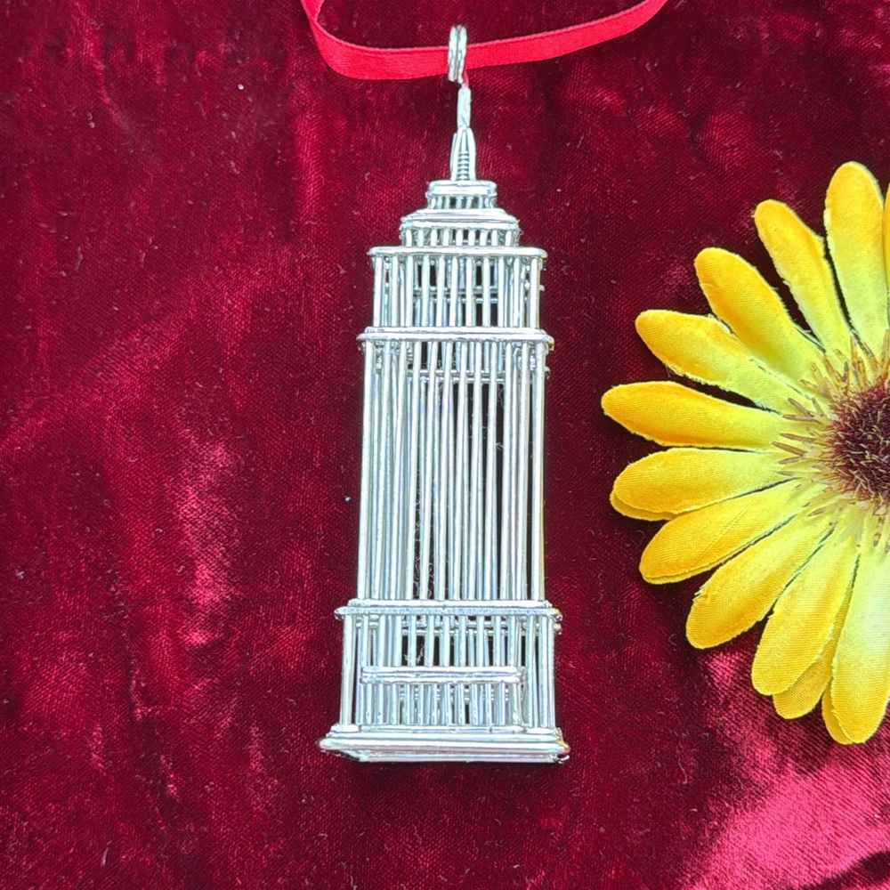 ♥️ Nordstrom; Mystery Building Silver 3-D Christmas Tree Ornament - Very Nice!